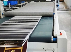 自動(dòng)合板機